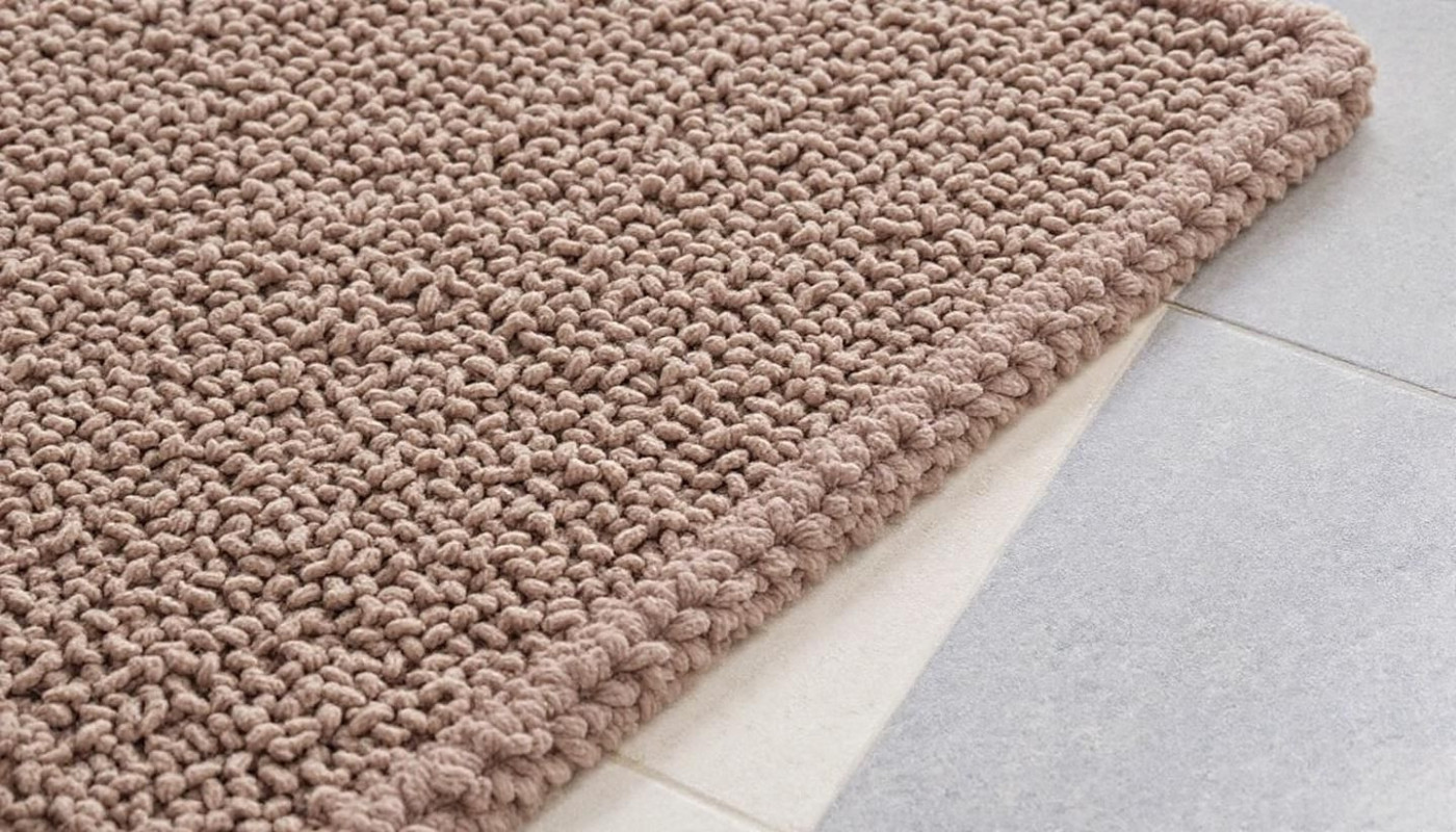 Divers - Les secrets d'un tapis de bain parfait : Confort et sécurité?